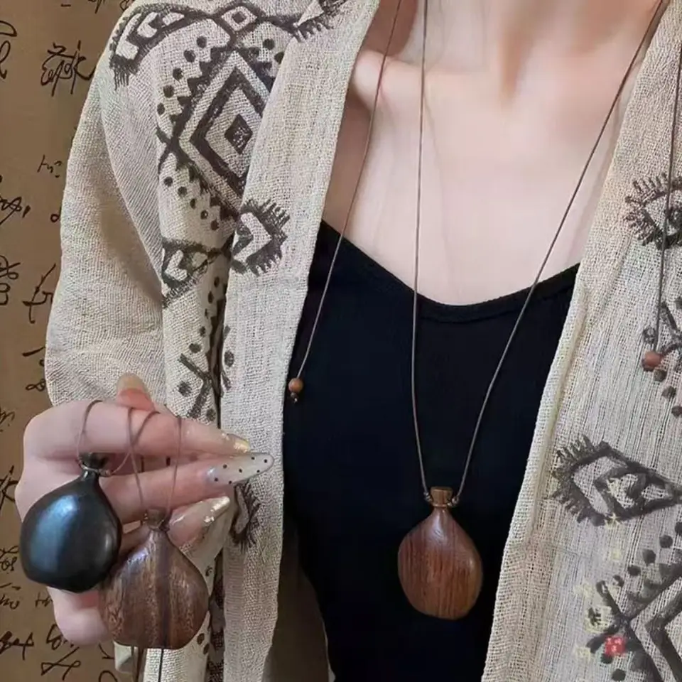 Nový nastaviteľný lanový reťazec vlajkový náhrdelník Vintage drevený sveter reťaze