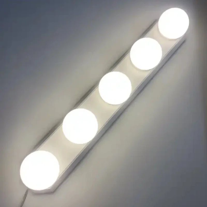 Nový príchod LED make -up márne žiarovky pre kúpeľňové zrkadlo Svetlo CCT Umeniteľné pekné vzhľad make -up svetlo