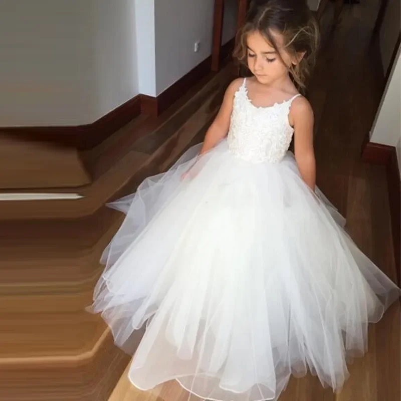 Nový príchod čipky kvetinové dievčatá svadobné spoločenské šaty popruhy dlhé nafúknuté pre prvé spoločenské šaty batoľa Tulle Ball Ball Rown