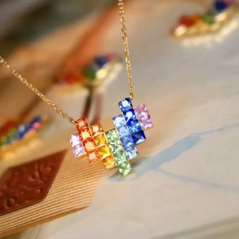 Nový v Candy Border bez hrania vykladaný farebný zafírový závesný náhrdelník v tvare srdca striebro 925 luxusné šperky ženský narodeninový darček
