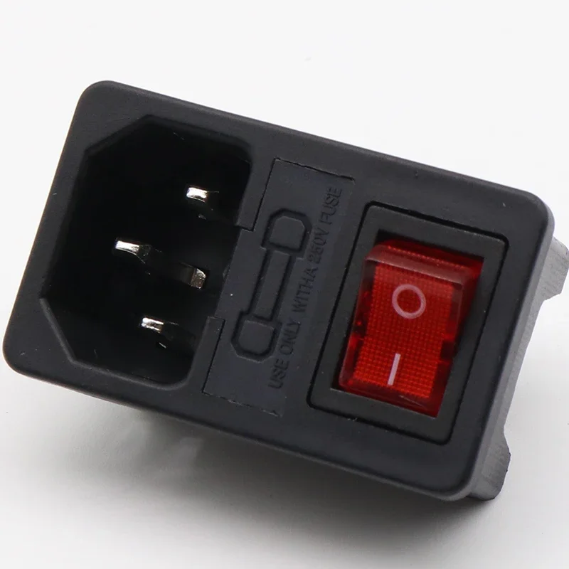 Nový vysokokvalitný spínač červeného svetla Rocker Fúzovaný IEC 320 C14 Vstupná elektrická zásuvka Polučka Plug 10A 250V B2C
