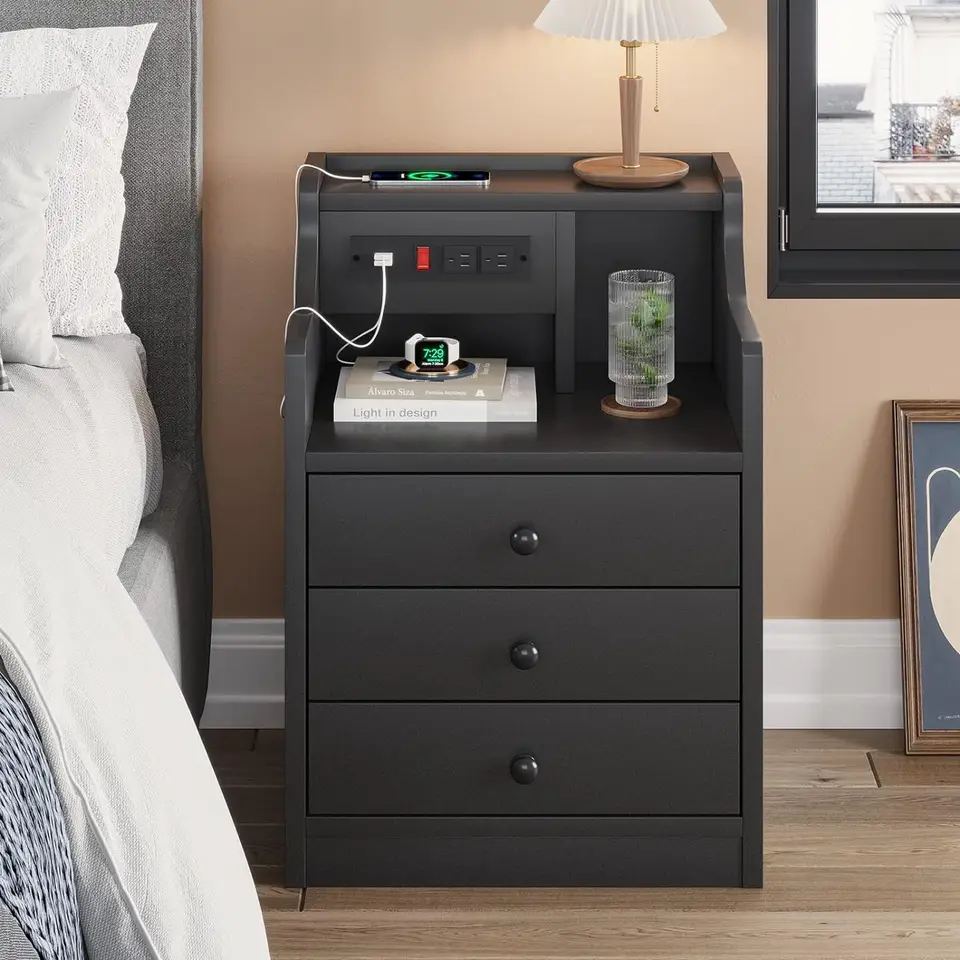 Nočný stolík s nabíjacou stanicou, Black Night Stand pre spál
