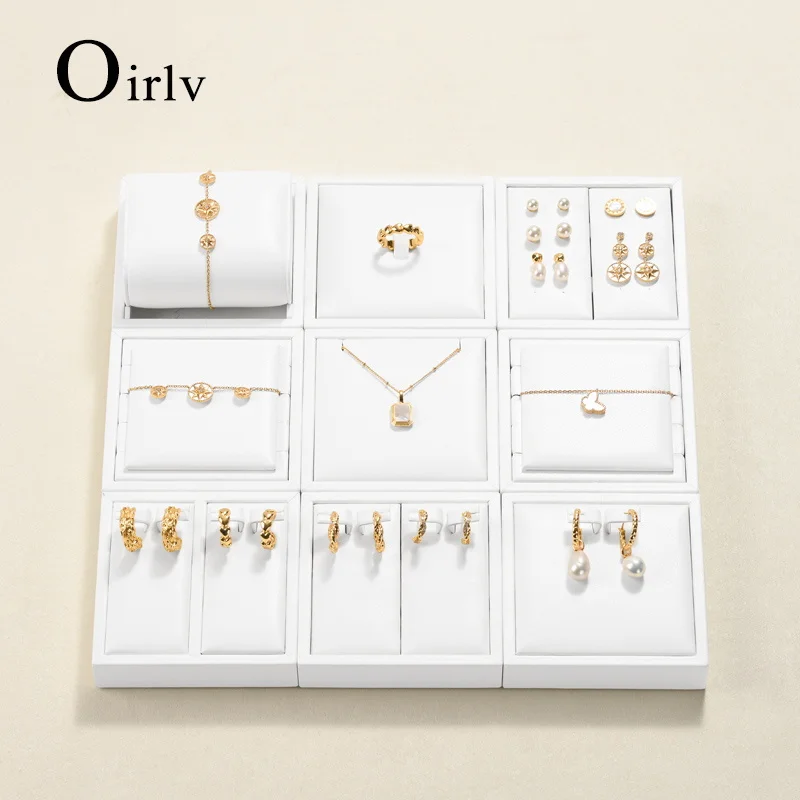 Oirlv biele kožené šperky Display Set Shop skrinky Displej rekvizí