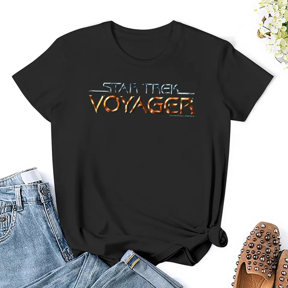 Okrúhly krk Star Trek Voyager Metallic Chrome Title Logo CLA Tričko kampane