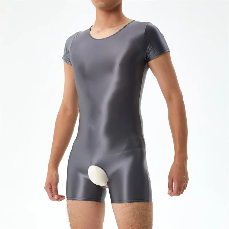 Onesie lesklý saténový hier Romper Men Pajama Open Crotch Slim Fit See cez krátke rukávy pánske kombinézy sexy číry spánok