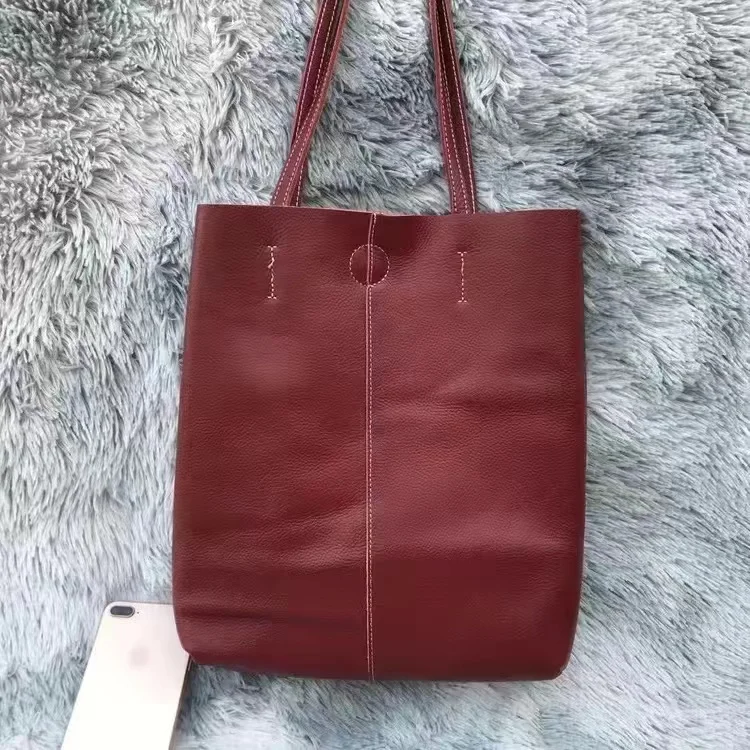 Originálna kožená taška pre ženy pre ženy Vlastné listy Cowhide Soft Shopper Kabelka Veľká kapacita Žena študentka A4 Rameno Bags
