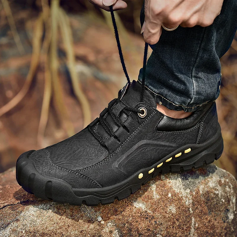 Originálne kožené topánky Men šnurujú neformálne tenisky vonkajšie kravské kožené topánky Moccasins Tooling topánky obuv muži