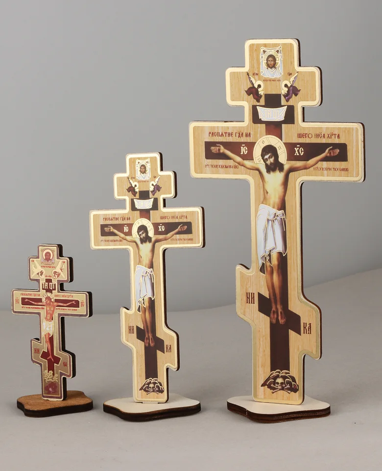 Ortodoxný krucifix Ježiš Kristus kríž prívesok Drevené stojanové dekorácie Ozdobenie stola Domáca kostol požehnanie šperky remeslá