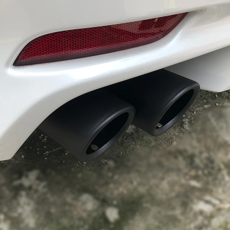 Ozdobte Fit for Toyota Camry SE/XSE 2018-2019 2020 2021 2022 Čierny zadný výfukový tlmič THLIP END RUP 2ks