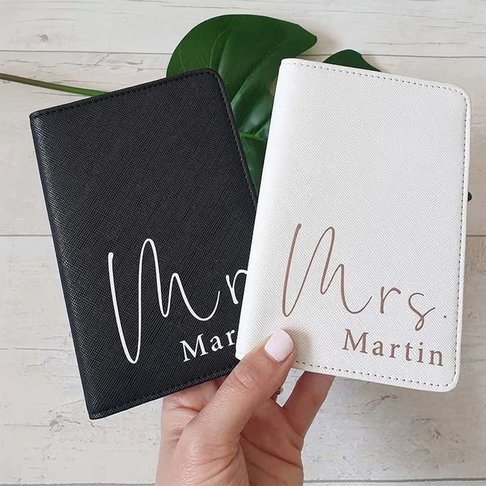 Personalizovaný držiteľ pasu a značka batožiny sada vlastných pasov Cover Case Travel Set Set Svadobná strana dary Pán a Mrs