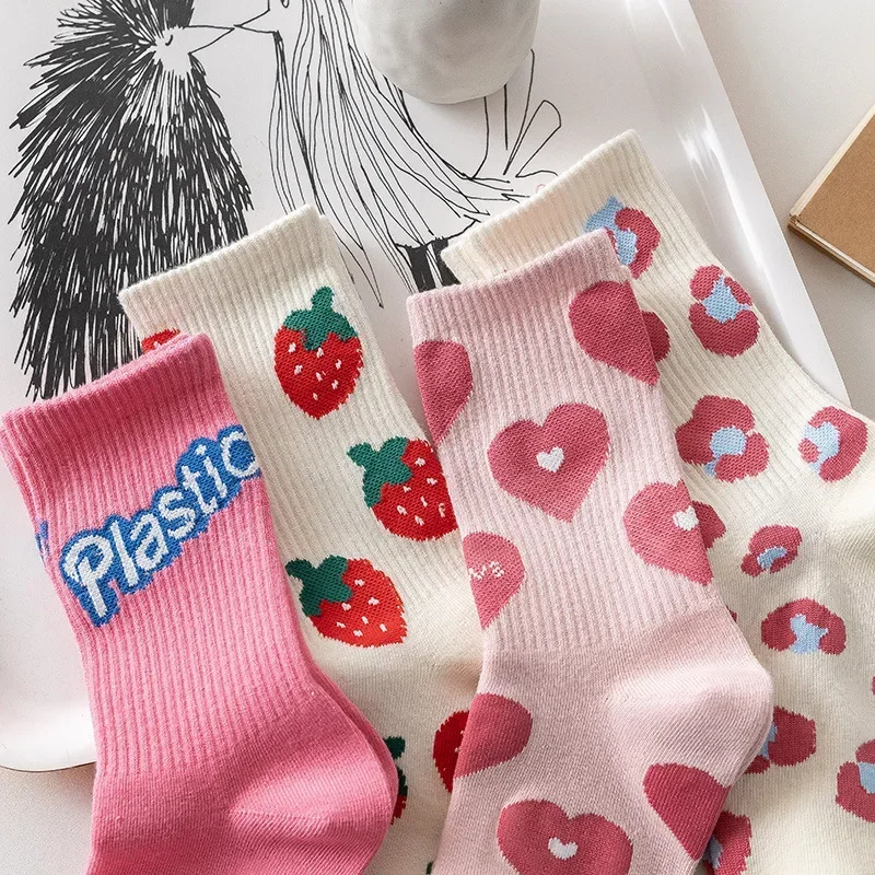 Pink Strawberry ponožky Príležitostný módny list harajuku streetwear Kórejský štýl Ženy ponožky Kawaii dievčatá roztomilé ponožky Ženy Sox 1pair