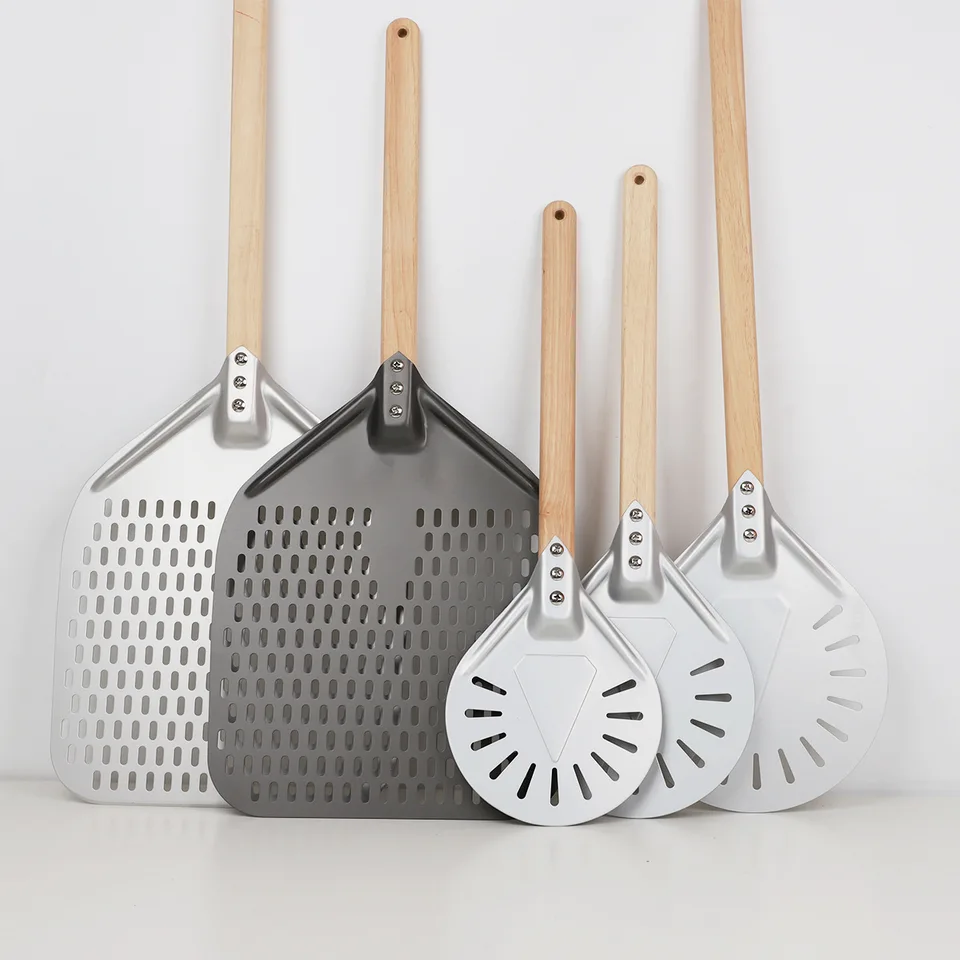 Pizza Scoop s drevenou rukoväťou kovová nelickú pizzu kôru, kuchynský prenosový tanier, domáce pečenie Pizza Bread Tool