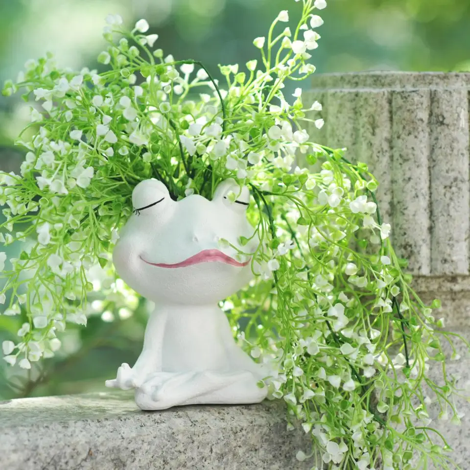 Plant hrnca s drenážnou dierou Živobka Žbáčka sedenie žaba figurína kvetinová živici jogu žaba.
