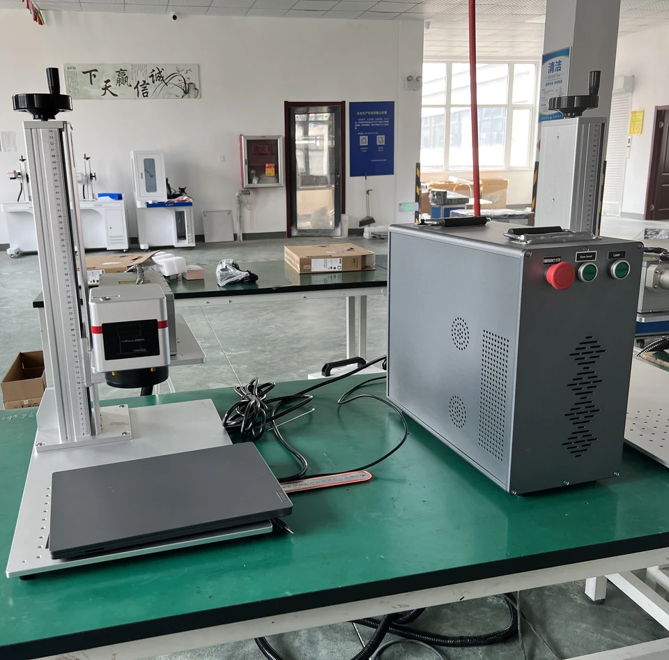Plastové sklo UV laserové označenie stroj s certifikátom CE 3W 5W 10W JPT laserový zdroj EZCAD