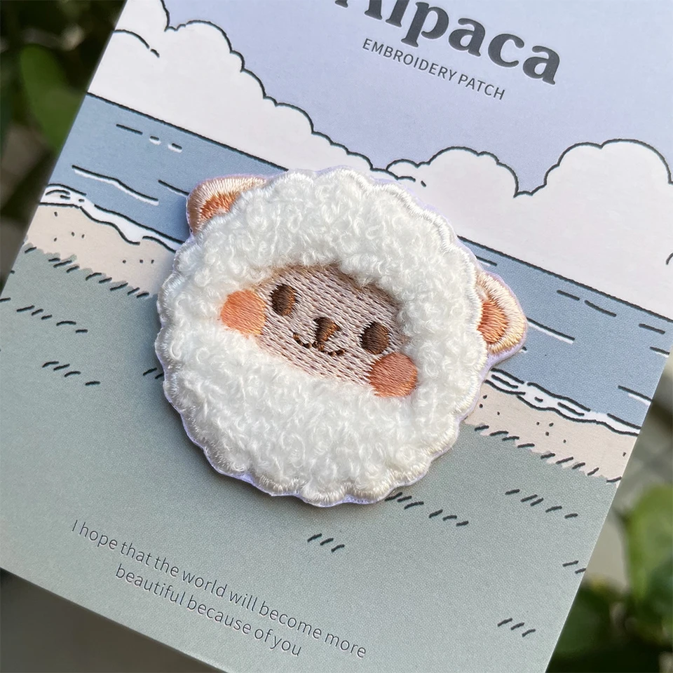 Plyšový psí medveď ovce železo na škvrna