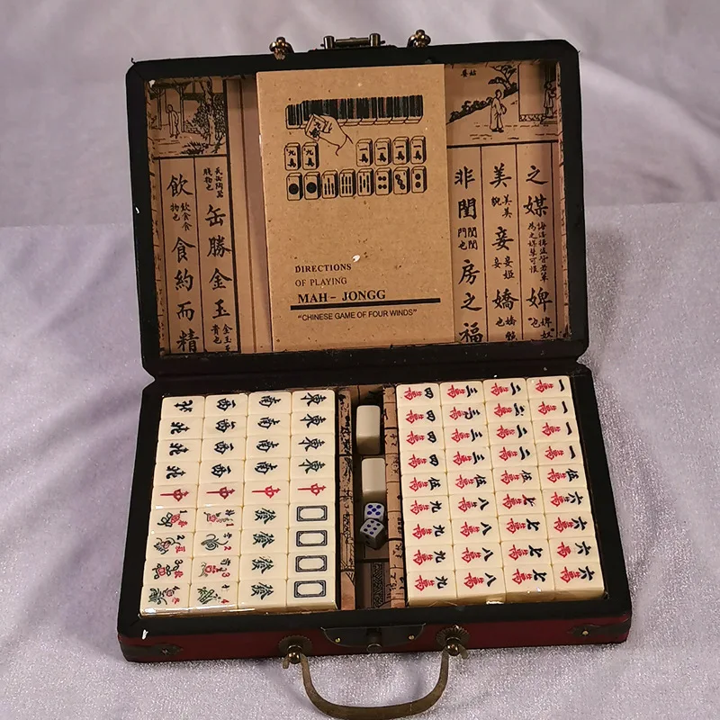 Pohodlné anglické mahjong pre vonkajšie kempingy, zábava Mahjong Cards, Mahjong s starožitnými koženými škatuľami, stolové hry