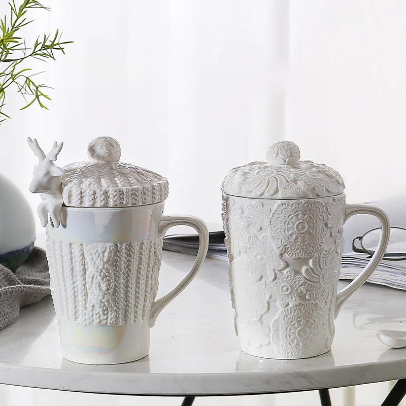 Porcelánový sobový dizajn hrnček s lyžičkou, darček vianočných noviniek, hrnčeky na kávové kávu, hrnček domácich dekorácií Kreatívny 320 ml M89