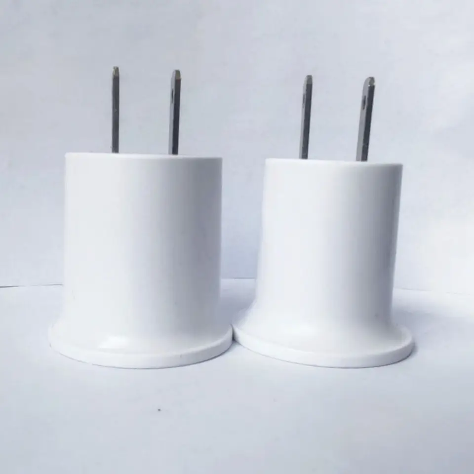 Praktický EÚ/US Plug Adapter Prevodník Žiarovka Light Light Svetlo E27 Držiak základného žiarovky E27