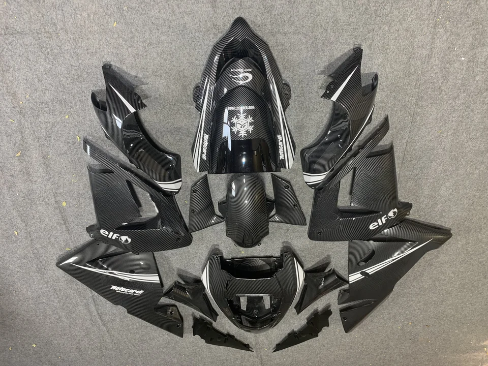 Pre Kawasaki ninja ZX10R ZX 10R ZX-10R 2004 2005 2005 Motorcy Citing Kit Plastic Injekčné súpravy tela tela čierne príslušenstvo Čierne príslušenstvo