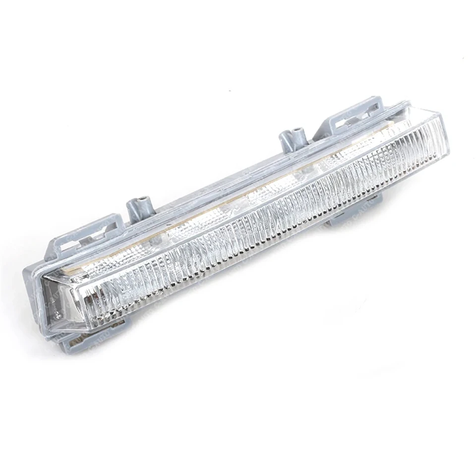 Pre Mercedes Benz W166 ML350 ML400 X204 GLK350 12-15 Predné LED DENNÉ LED LED DENNÉ LIGHT LIGH LAMP 2049065401 2049065501