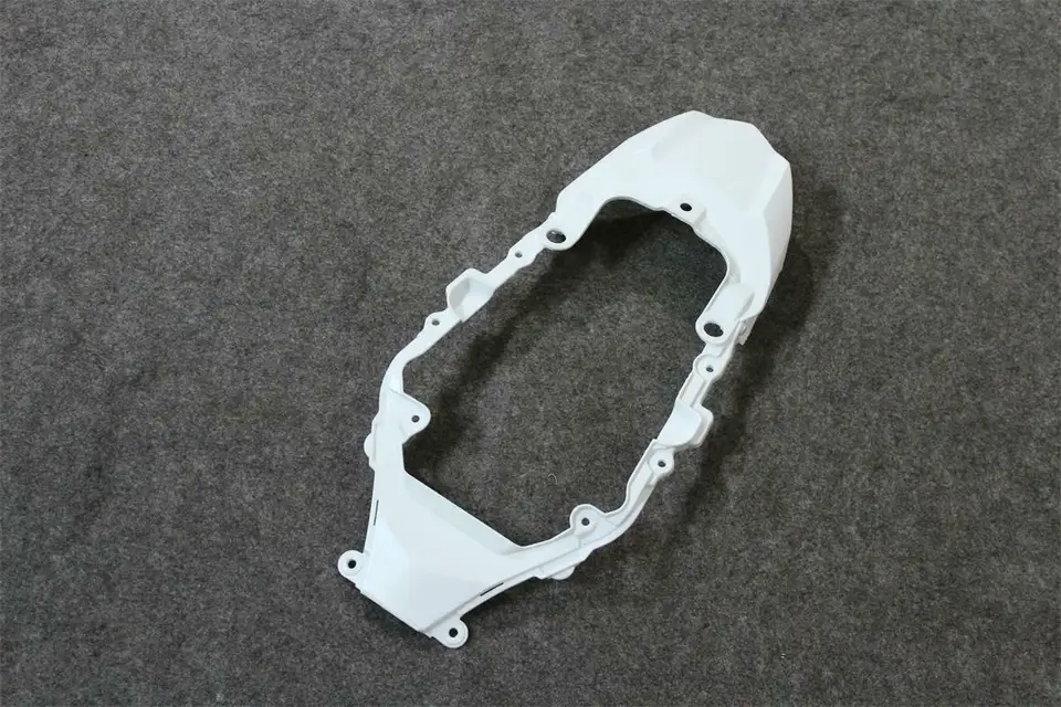 Pre Suzuki GSXR1000 GSXR1000 2009 - 2016 Nenalákané zadné stredové sedadlo na chvoste GSXR 1000 Motocyklové panely