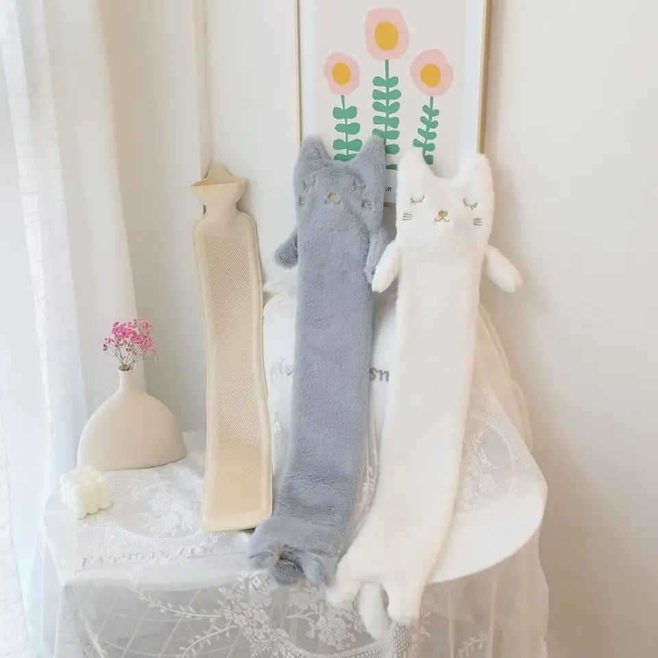 Prenosná extra dlhá voda s horúcou vodou fľaša zvierat tvar umyteľná horúca voda vrecko na odnímateľnú úľavu od bolesti v taške horúca voda Kancelária