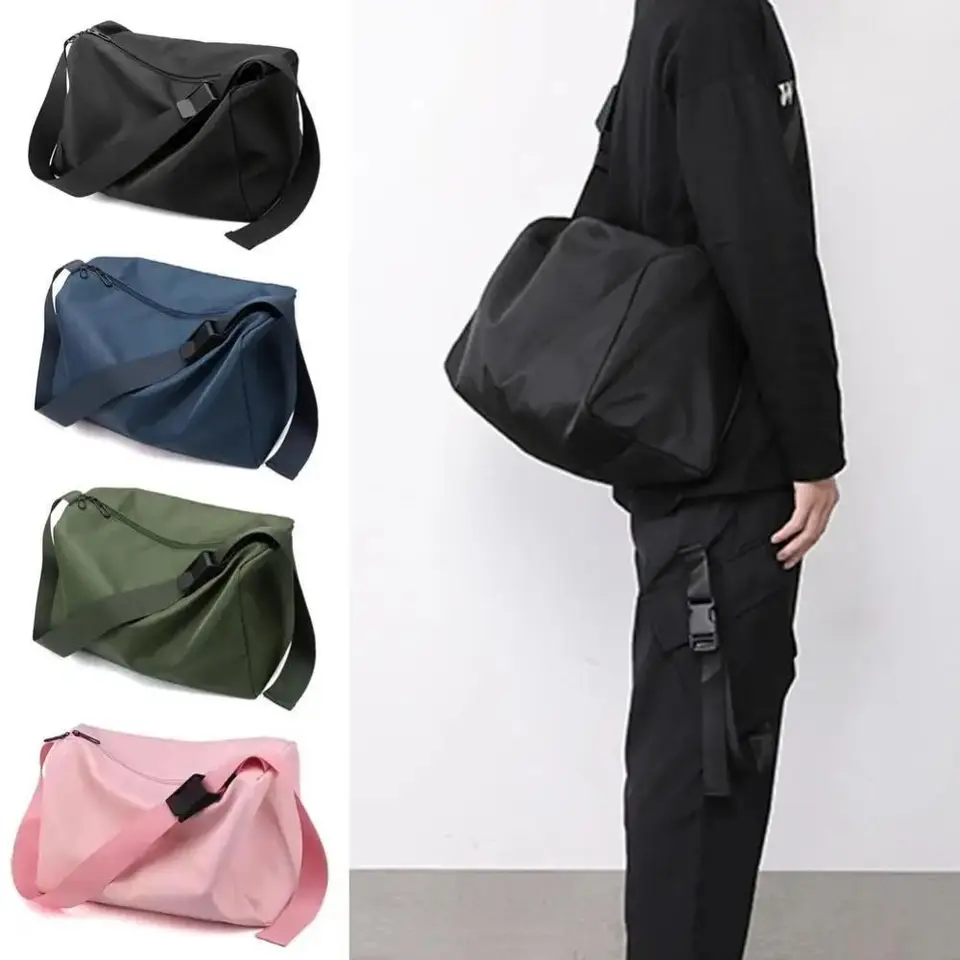 Prenosný nylonový výcvikový taška Vodotesný ultraleght crossbody tašku Solid Color Sports Batoh Men