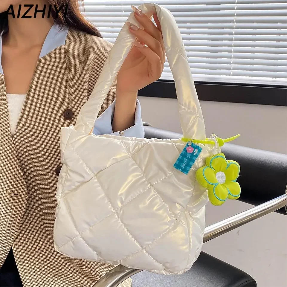 Prešívaná taška na hornú rukoväť pre ženy pre ženy Puffer Kabelky Puffy rameno taška zimná bavlnená nákupná taška