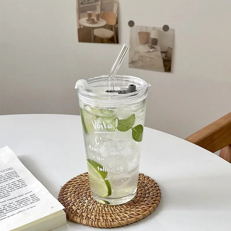 Priehľadná sklenená šálka s bielym/modrými/čiernymi francúzskymi písmenami 450ml Iced Coffee Cup so slamkou s darčekom pre domáci nápoj