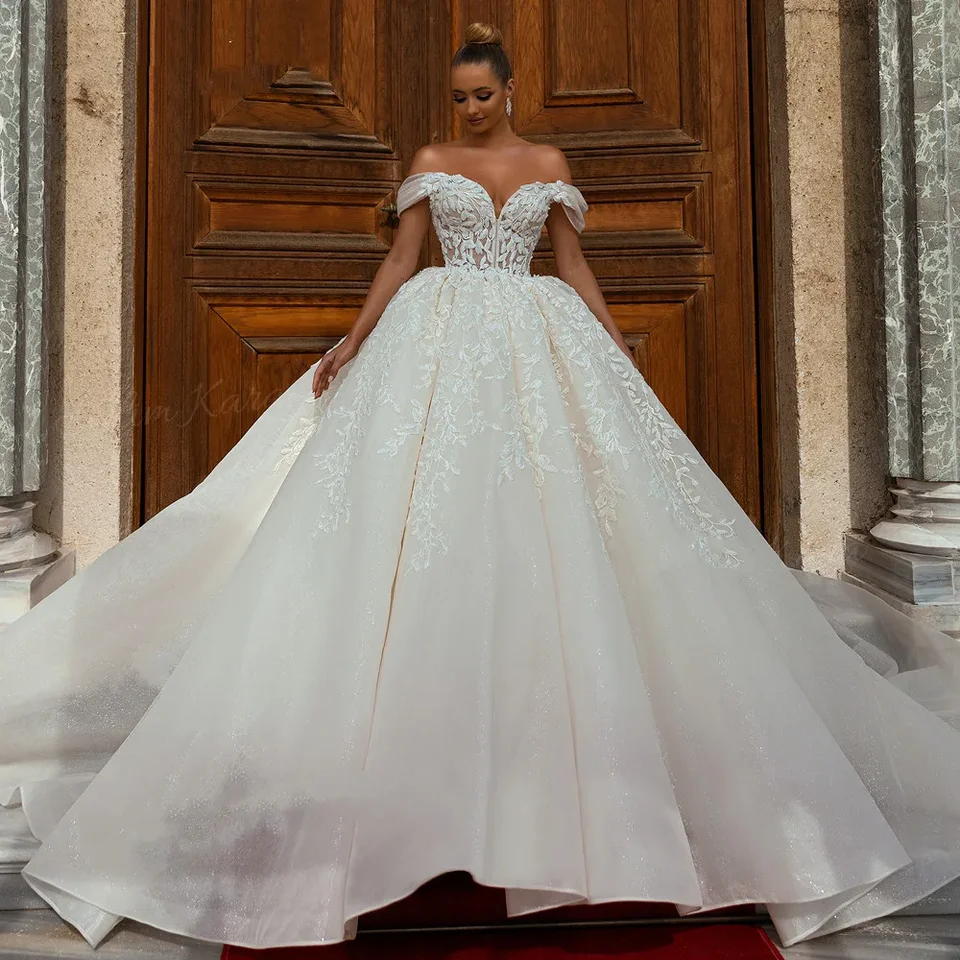 Prispôsobené 2025 Luxusné svadobné šaty pre ženy pre ženy Chic Court Train Svadobné šaty Princezná plus veľkosť Vestido de Novia
