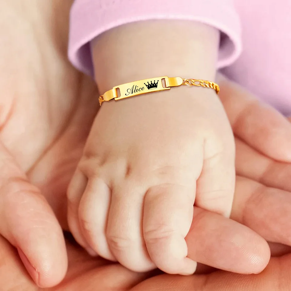 Prispôsobte si meno dieťa náramky Non Allergy Castless Ocel Klest Krst Bangle šperky Špamary Custom Boy Girl Family Love Darčeky