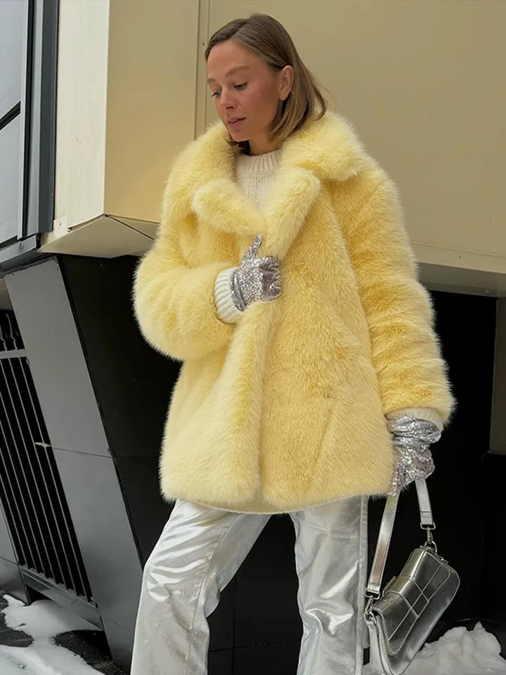 Príležitostné luxusné faux faux kožušiny Ženy Elegantné voľné srsť s dlhým rukávom Žena Zimná zimná mäkká elegantná High Street Outwear Tops