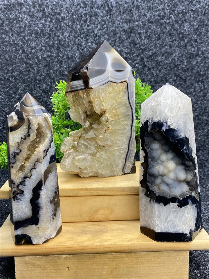 Prírodný drahokam čierny Onyx Group Geode Crystal Tower Reiki Lieha Obelisk Feng Shui Domáce dekorácie sviatočné večierok darček čarodejnica