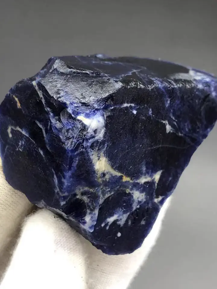 Prírodný modrý sodalitový surový kameň, kremeňová krištáľová energia rudy, minerálny liečivý kameň, domáca kancelária Degaussing