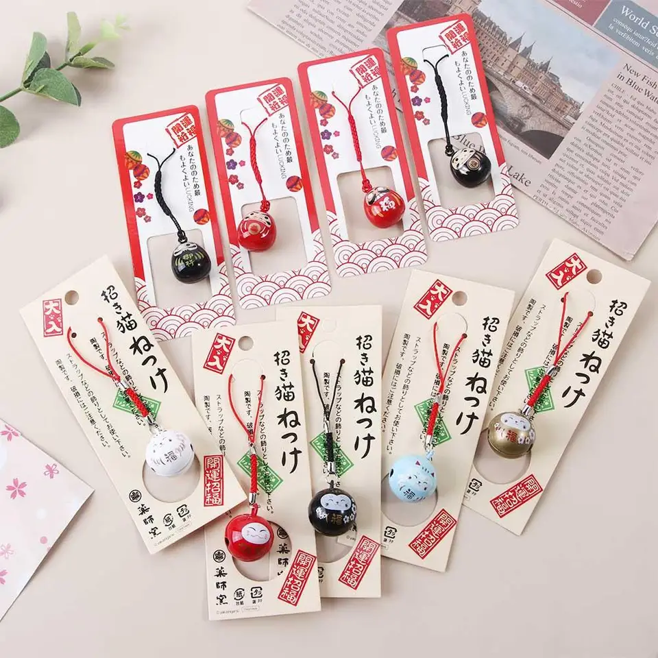 Prívesné príslušenstvo taška prívesky Vodné zvony Red Maneki Neko zvončeky prívesok šťastné mačky Keychains Japan Daruma Keyring