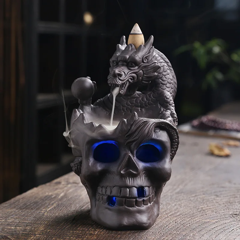 Purple Clay Craft Gifts Halloween Dekorácie lebky, farebný LED LED Dragon Backflow Kadidlá horák +20 kužele, kreatívny socha darček