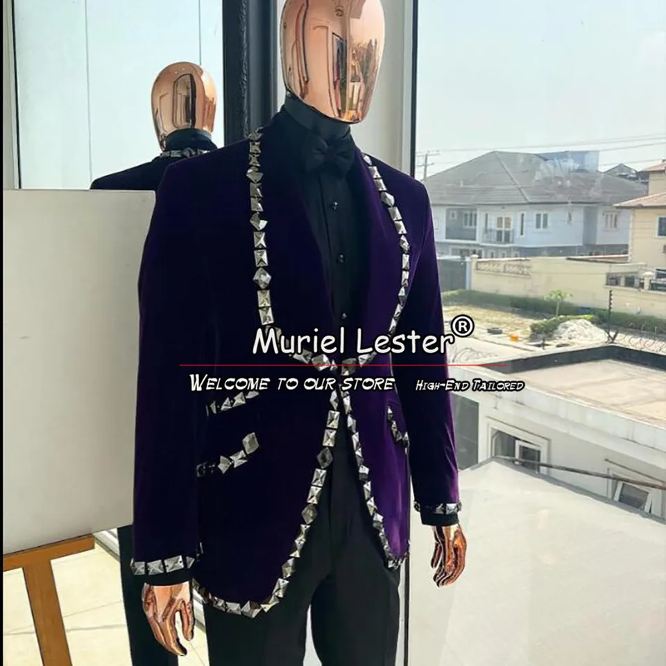 Purpurové zamatové svadobné obleky pre mužov Sliver Beading Lafing Blazer Formálny ženích Tuxedos Slim Fit Coats Pants 2 kusy mužské šaty