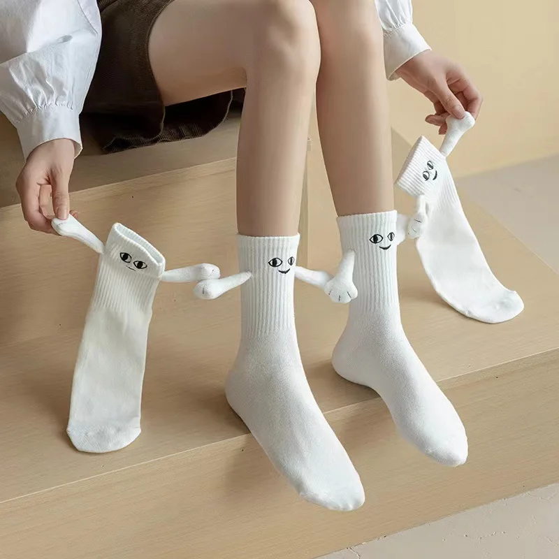 Pár ponožiek Magnetické ruky v ruke na celý život Halloween ponožky čierna biela unisex ruka v ruke