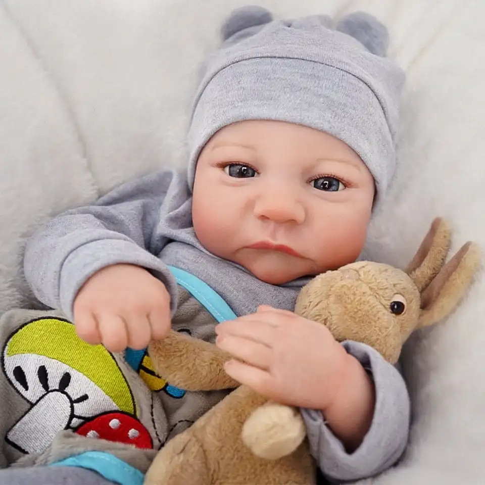 Reborn Baby Dolls 17 palcov realistické novonarodené detské bábiky mäkké látky Body Real Life Baby Dolls s hračkárskymi doplnkami