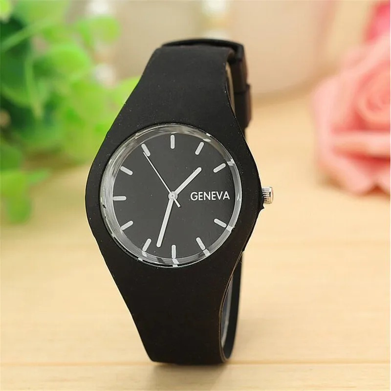 Reloj nové módne klasické silikónové ženy sledujú jednoduchý štýl zápästie Watch Silikone Gum Casy Dievča Dievča Reloj Mujer Clock
