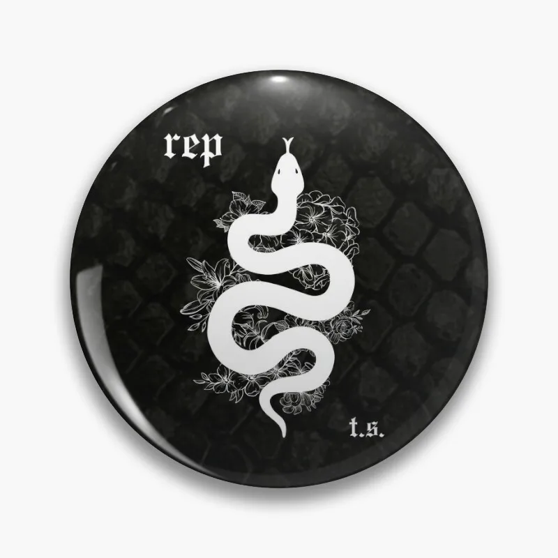 Reputácia Taylor Swift a SN 44mm Pins Accessories Populárne originálne dizajnérske brošne