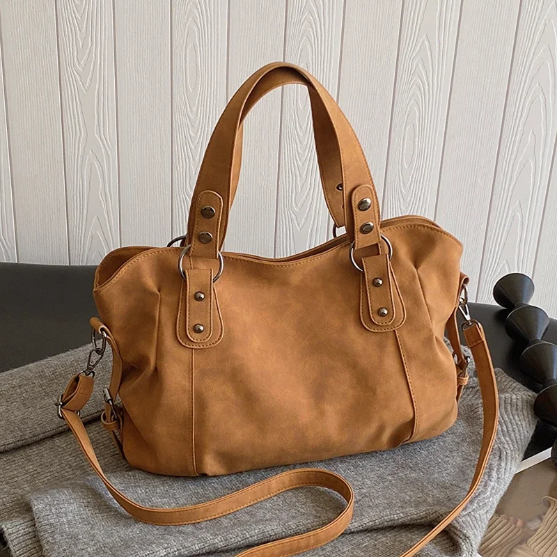 Retro hnedá kožená taška na kožu s nubuck