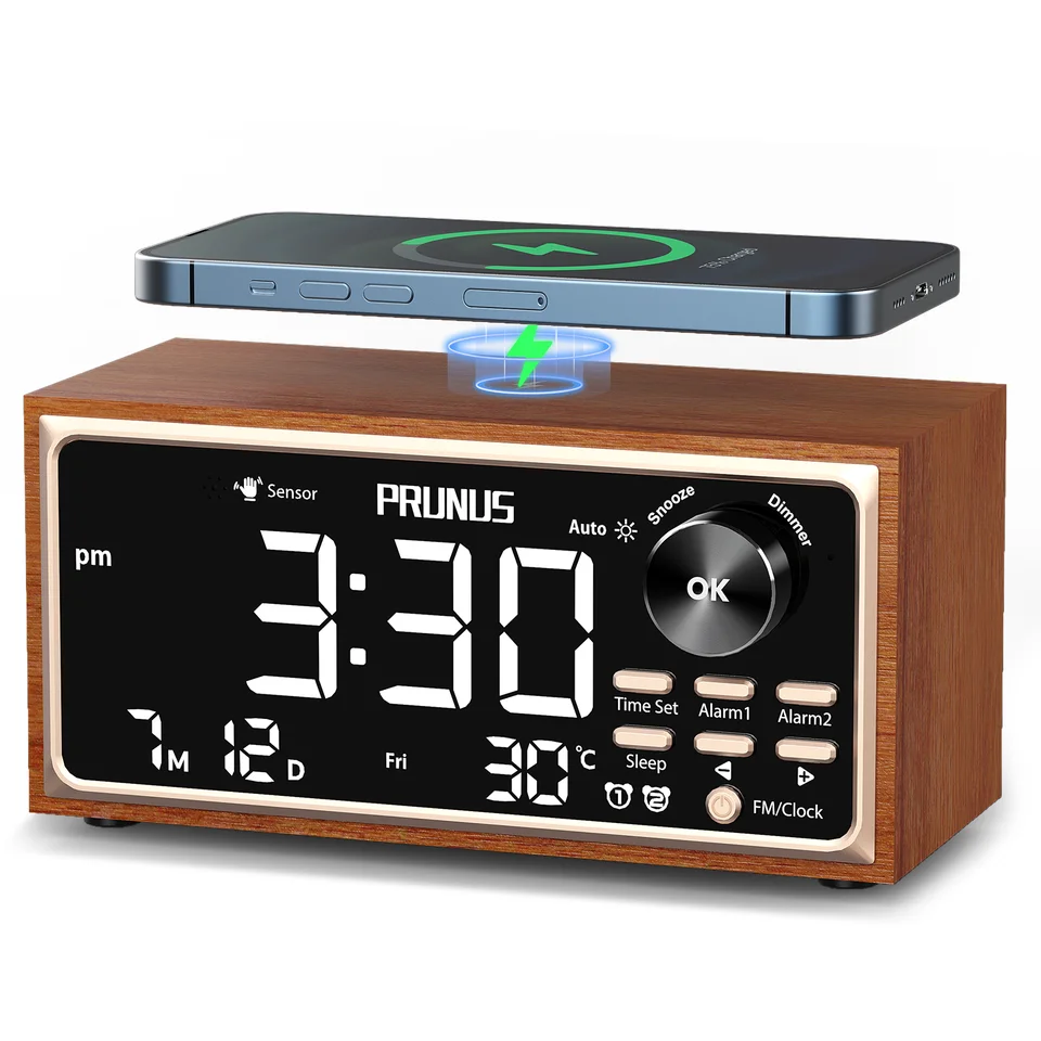 Retro vinobranie Duálne budíky Radio FM 15W Rýchle bezdrôtové nabíjanie LED displej Stmieva
