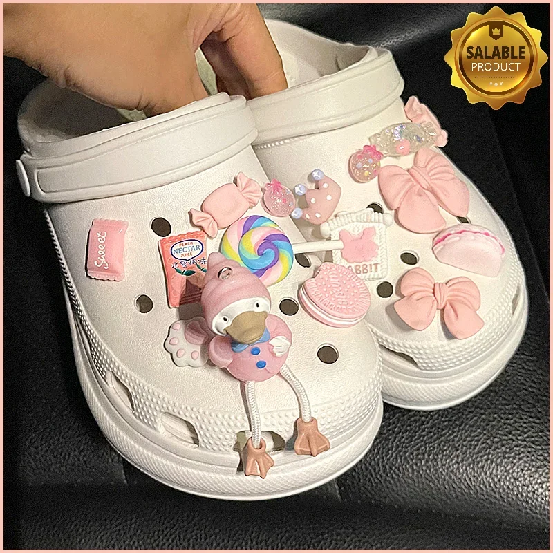 Roztomilé 3D ružové kačacie charmky dizajnér DIY DIY DIY Jeans topánky DECATION A PRÍSLUŠENIE PRE JIBS DOBALI HOLL DETS KILS DIEVČO