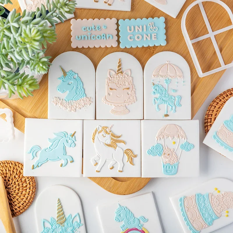 Roztomilé jednorožce narodeniny cookie piest piestky fondant tortu pleseň sušienky cukrovinky koláčové náradie náradie cookie pečiatka