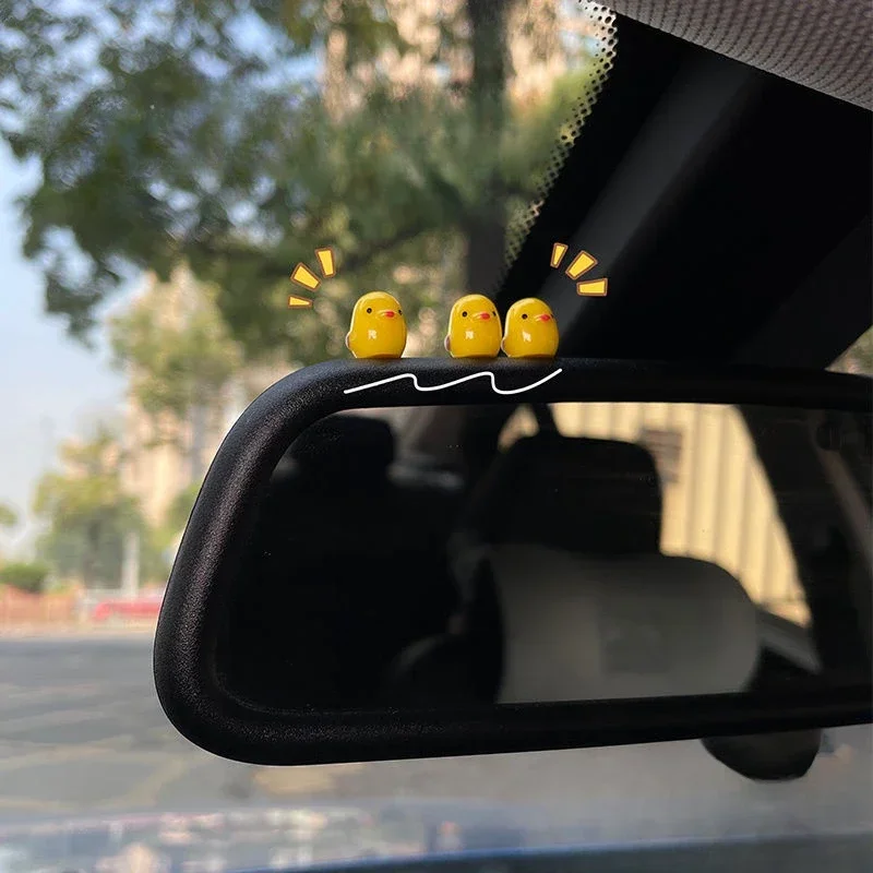 Roztomilé mini kuracie auto interiér dekorácie automatické spätné zrkadlo Dashboard Dashboard Ozdoby