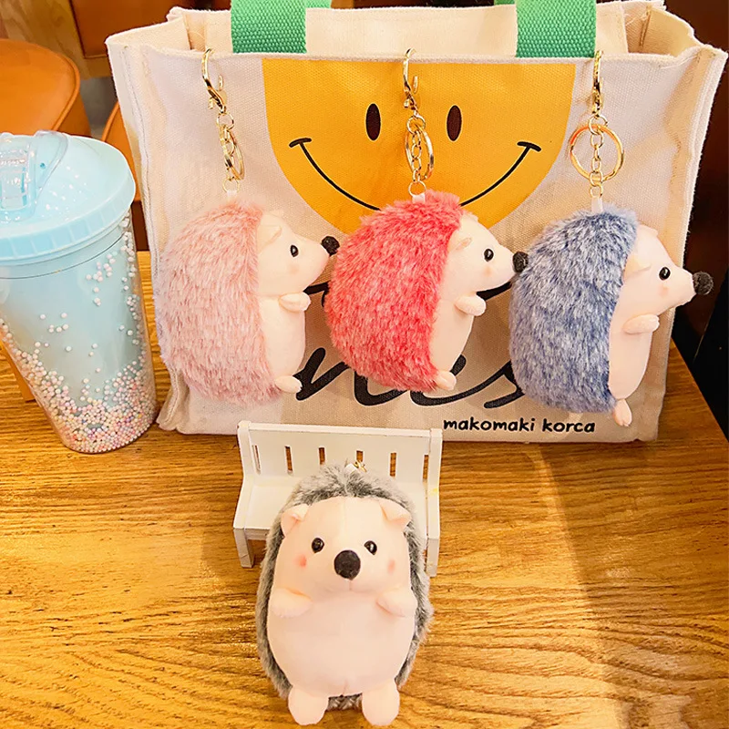 Roztomilý malý hedgehog plyšový plyšový keychain uchopenie bábiky Doll Doll Doll Wholesale čistý červený školský vak prívesok Doll Doll Darček prívesok