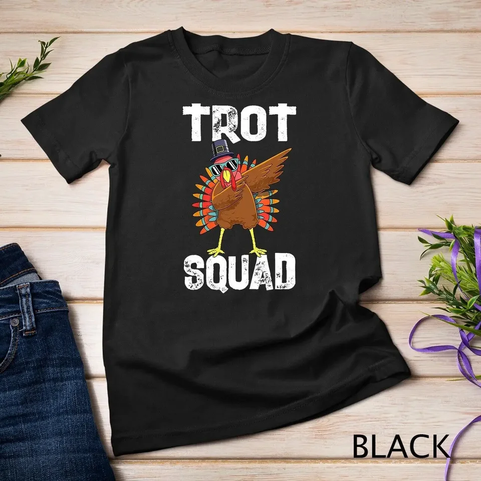 Roztomilý mačiaci morčacie tron