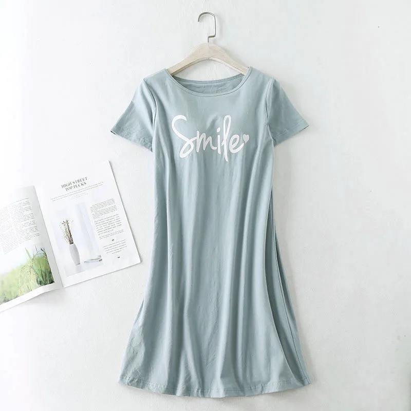 Roztomilý tlačový tlač študent Nightdress Modal bavlna krátke šaty čerstvé hrudné podložka Sleewear Dám