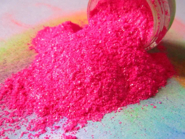 Ružový sľudový prášok na make -up
